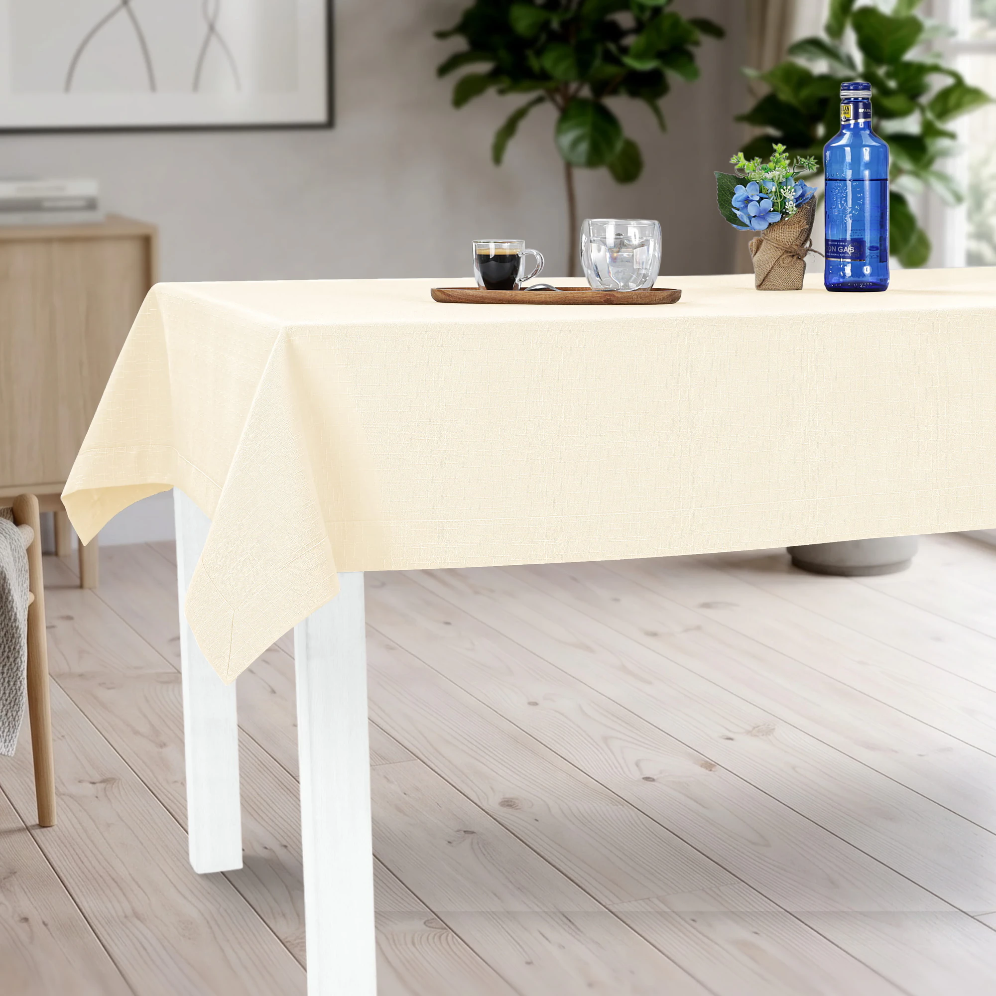 Obrus ecru plamoodporny Vera Cotton Touch – gruba struktur
