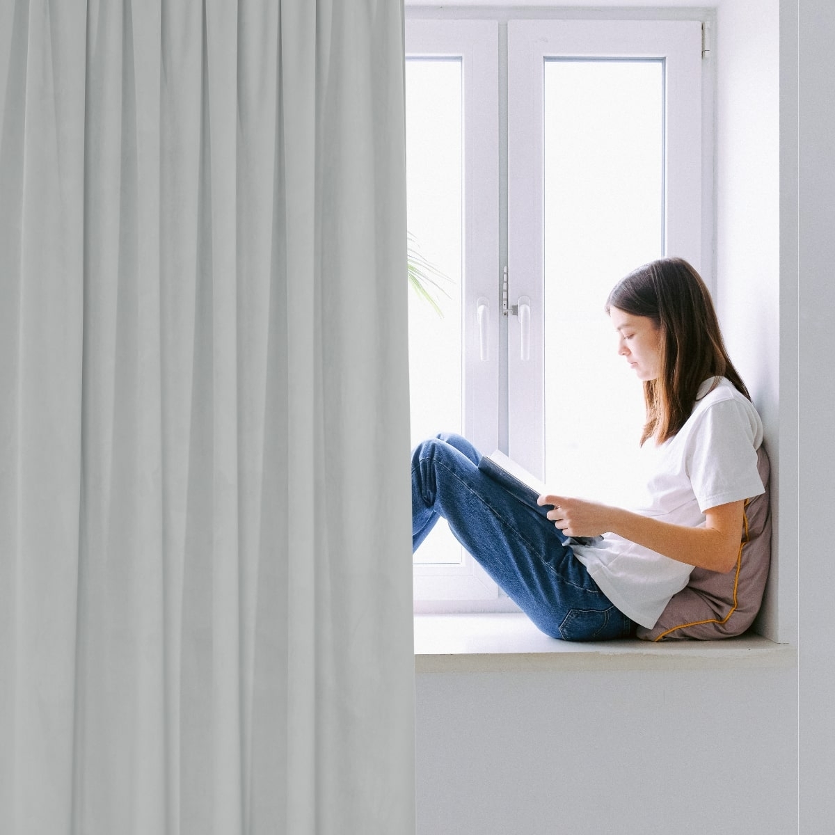 Zasłona welurowa na taśmie marszczącej Sara 116 jasny sza