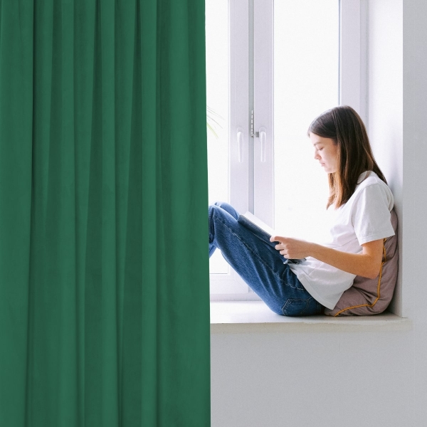 Zasłona welurowa na taśmie marszczącej Sara 108 zielony,